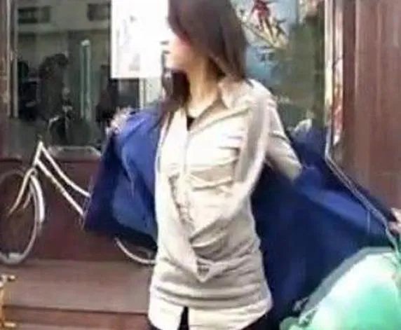 女明星扮演乞丐,那个一个最像真正的“苏企鹅”?那个最美?