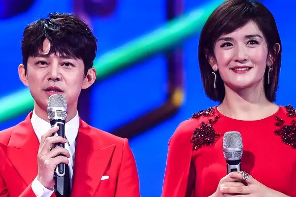 何炅和谢娜是什么感情？