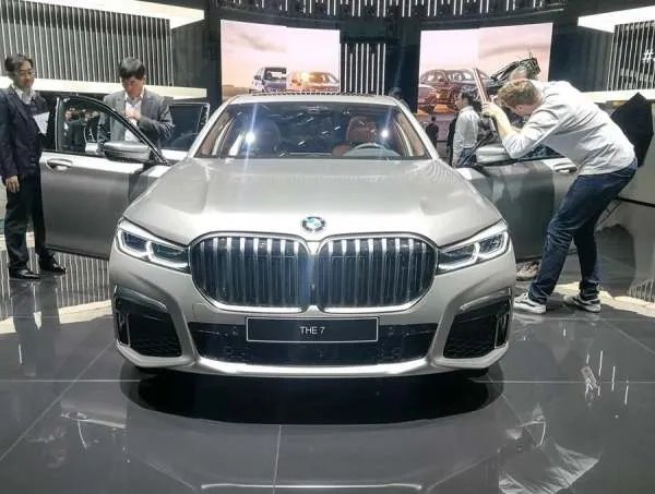 宝马730Li报价是多少？目前值得入手么？