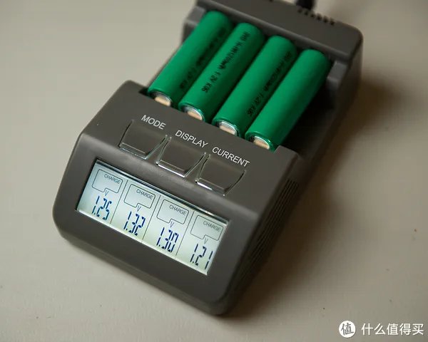 智能充电器怎么用