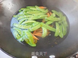 荷兰豆炒腊肉