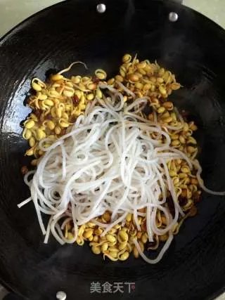 黄豆芽炒粉条