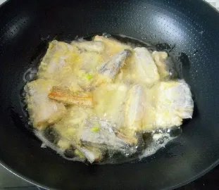 刀鱼的做法