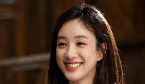 《我叫金三顺》中的微笑女王因整容变丑,如今怎样了?