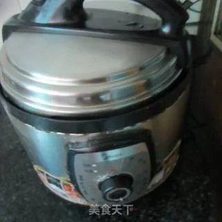 黄剁戚蒸米粉肉