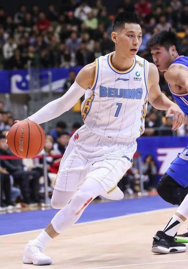 林书豪在nba已被边缘化了，为什么在cba还非常受欢迎？