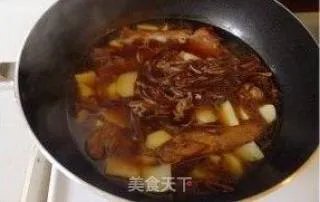 土豆炖排骨
