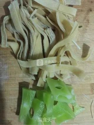 砂锅米线
