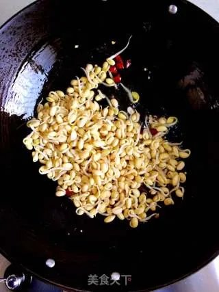 黄豆芽炒粉条