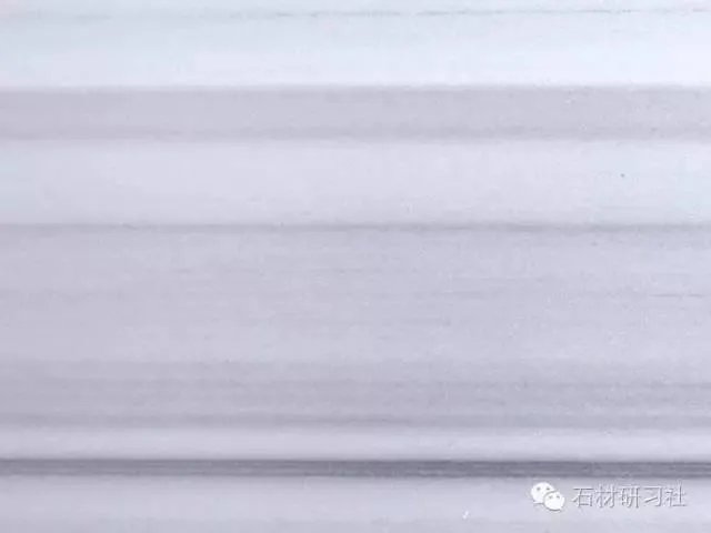 具有视觉延伸效果的直纹白大理石及装饰应用案例