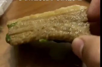 新海克斯科技？山东肥城，男子团购五斤排骨煮熟后表面呈鸡皮状，能吃吗？