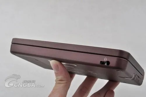 掌机最“大”赢家！NDSiLL详细外观评测