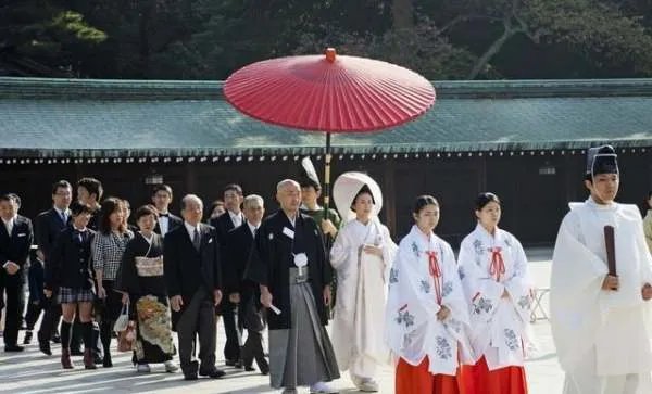 日本、美国等发达国家为什么普遍低利率甚至负利率？