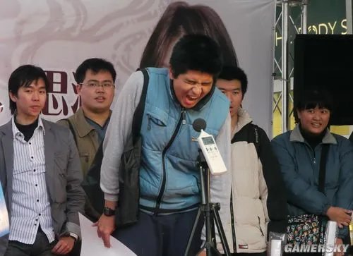 《云之遥》DOMO小组及代言人思涵与玩家同乐