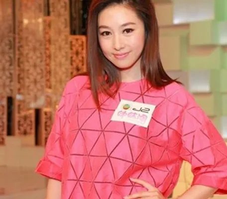 樊少皇女友是贾晓晨 贾晓晨三级片大盘点