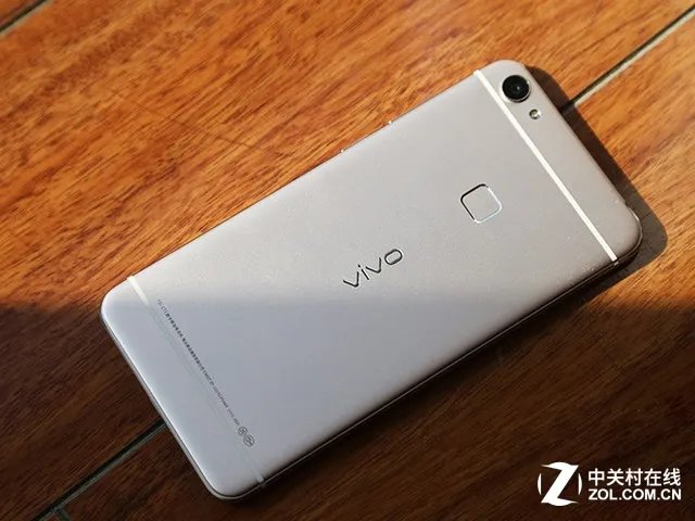 运行快颜值高 vivo X6S官网报价2498元