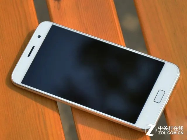 全网通+4100mAh电池 ZUK Z1官网预约中