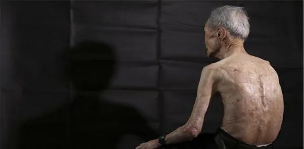 人类在未来可能会向什么方向进化，会变成什么样子？