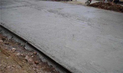家里水泥地面起砂处理方法有哪些