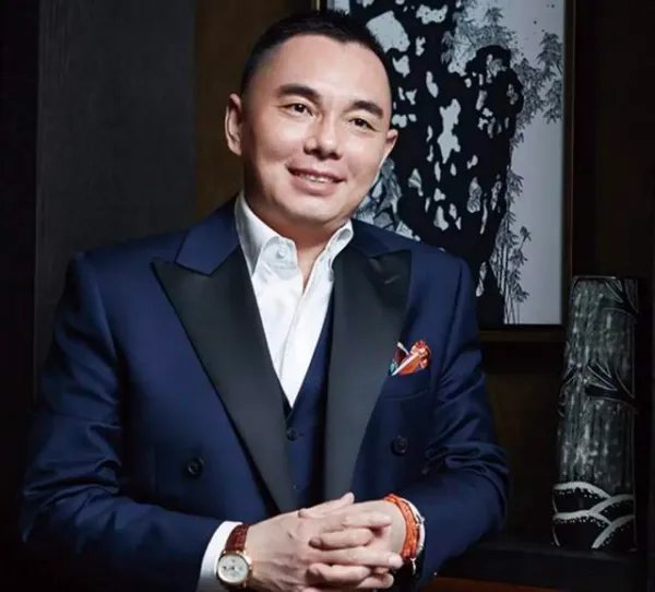 李湘前夫李厚霖罕露面，身价30亿，为何与李湘离婚后没有找另一半？