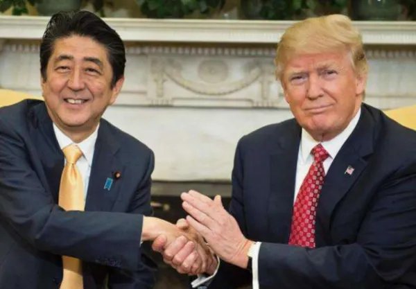 日本首相与副首相的职权范围分别是什么?两者有什么关系?