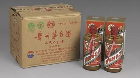 你如何看待多类茅台酒价格全线大跌这件事？