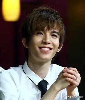 郭敬明为什么叫小四？