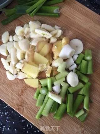 羊肉萝卜煲
