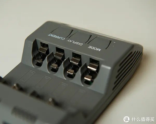 智能充电器怎么用