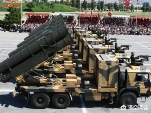 卡塔尔队3比1击败日本队,我们是否应该学习卡塔尔足球的归化政策?为什么?