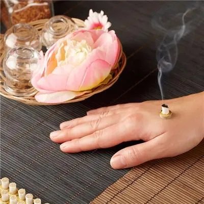 灰指甲什么症状