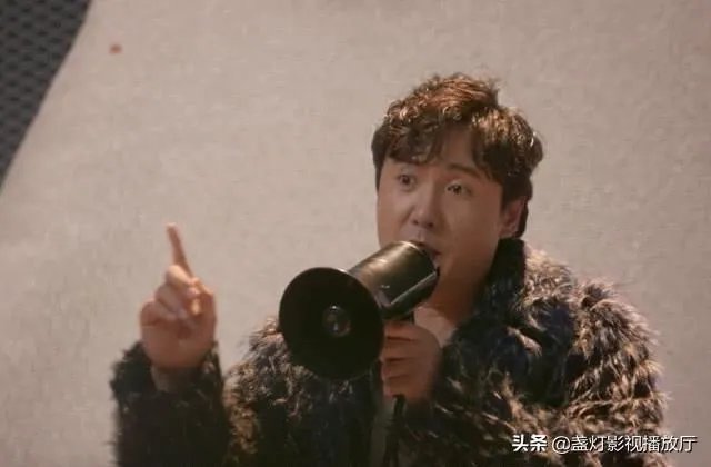 王多鱼卖脂肪险前跟老金说了些什么?