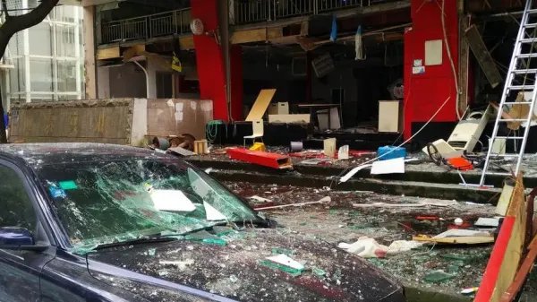 浙江一快餐店爆炸,门窗被炸飞,导致爆炸的原因是什么?