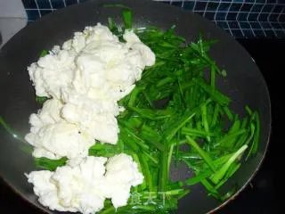 鸸鹋蛋炒韭菜