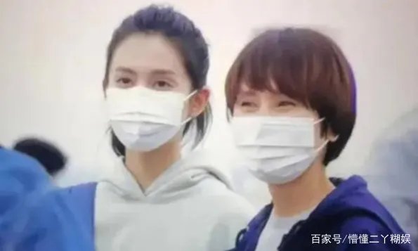 中国医生演袁泉女儿的是毛阿敏的女儿,其父亲有何来头呢?