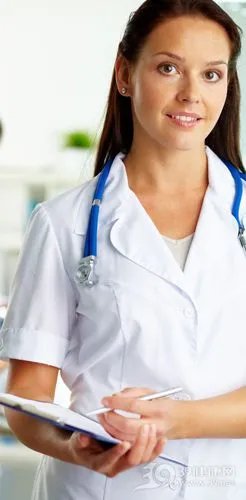 多发性口腔溃疡是怎么引起的 引发口腔溃疡的原因