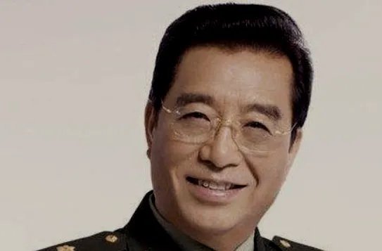 双脚踏上幸福路原唱歌词