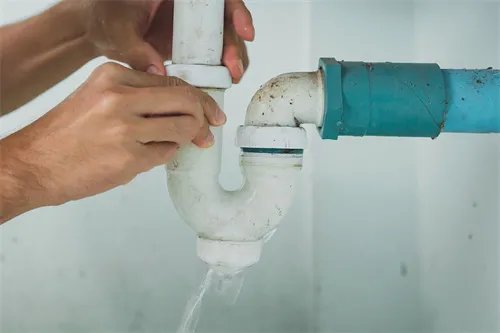 上排水怎么安装排水管