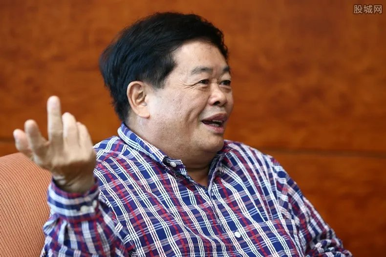 曹德旺身价多少亿 他的国籍是美国吗