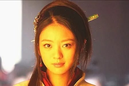 你知道安以轩在《倚天屠龙记》中扮演哪个角色吗?她的演技如何?