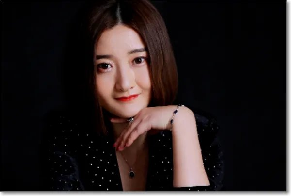歌词雪花飘落是什么歌曲?