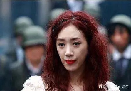 《我叫金三顺》中的微笑女王因整容变丑,如今怎样了?