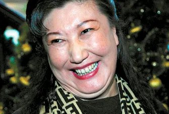 高秀敏葬礼上，曾经一滴泪没留的女儿，如今靠遗产生活的怎么样？