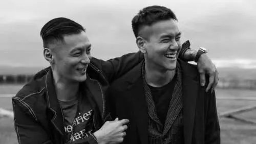 余文乐晒合照为彭于晏庆生，彭于晏是怎么幽默回应的？