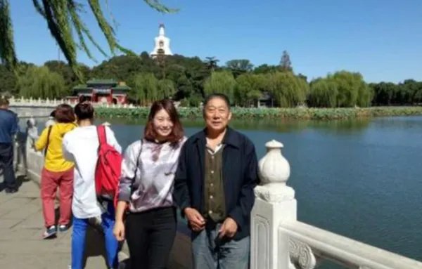 舅舅的妻子称呼什么？