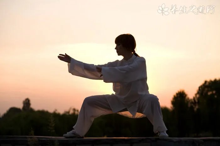 地菜煮鸡蛋会中毒吗？地菜煮鸡蛋吃死人是真的吗？