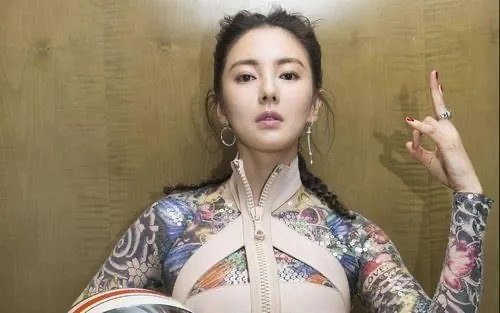 张雨绮称姐姐没有严格意义上的成团，你怎么看待她的发言？