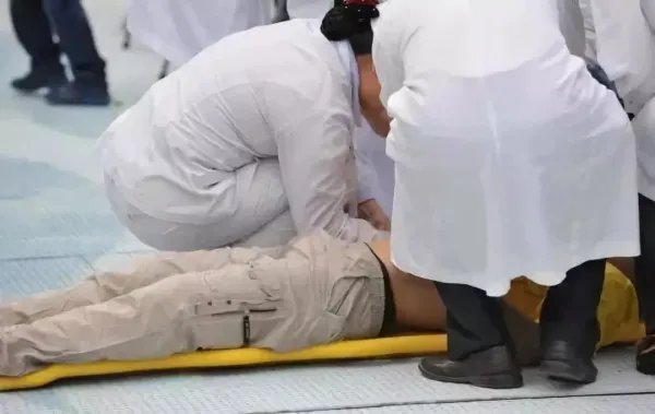 湖南24岁小伙打篮球当场猝死,医生对此作出了哪些提醒?