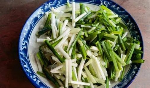 怎样炒鱿鱼丝又嫩又好吃