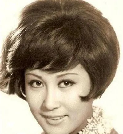 向华强女儿向咏恒照片曝光 揭向与丁佩为什么离婚